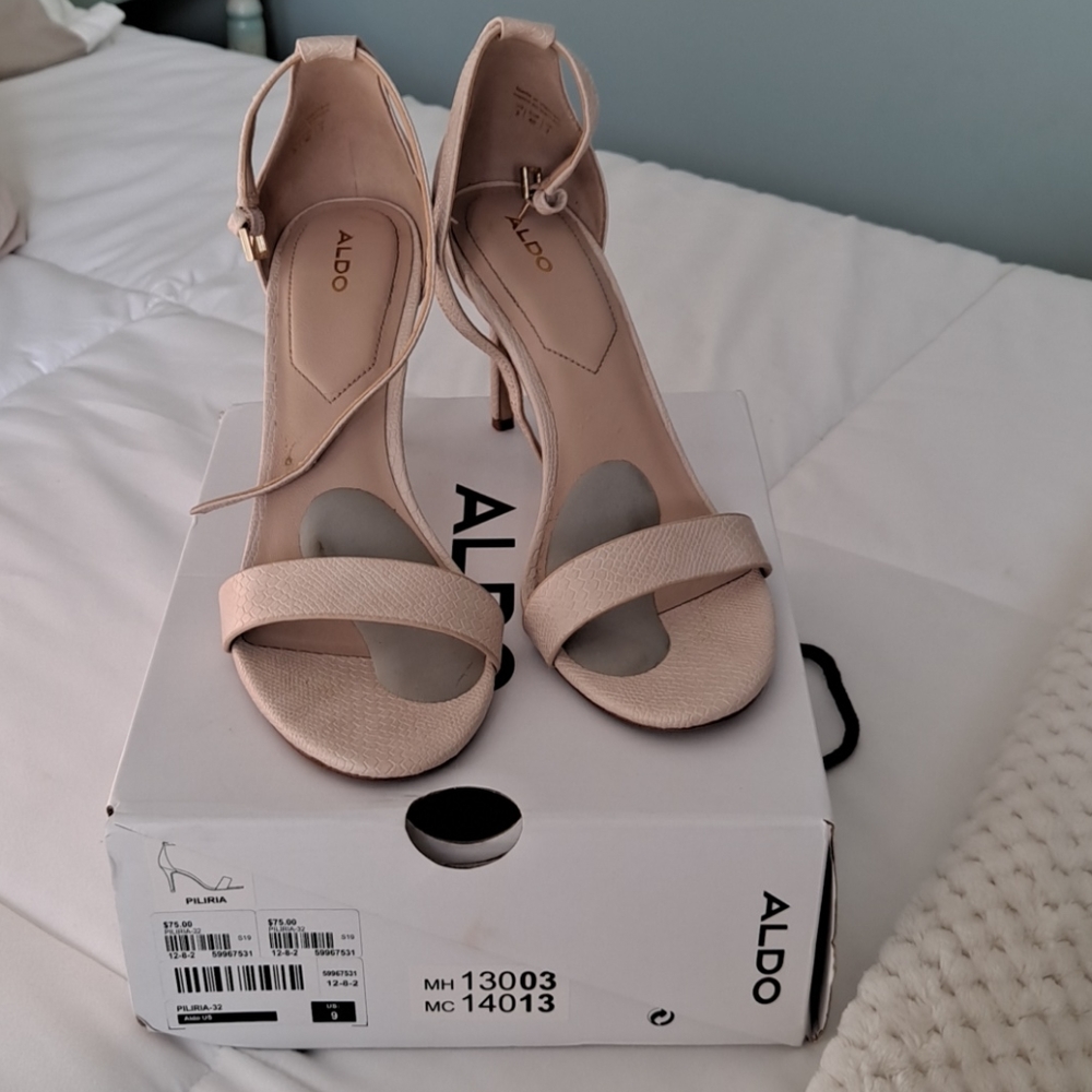 Aldo perfectly strappy heels.